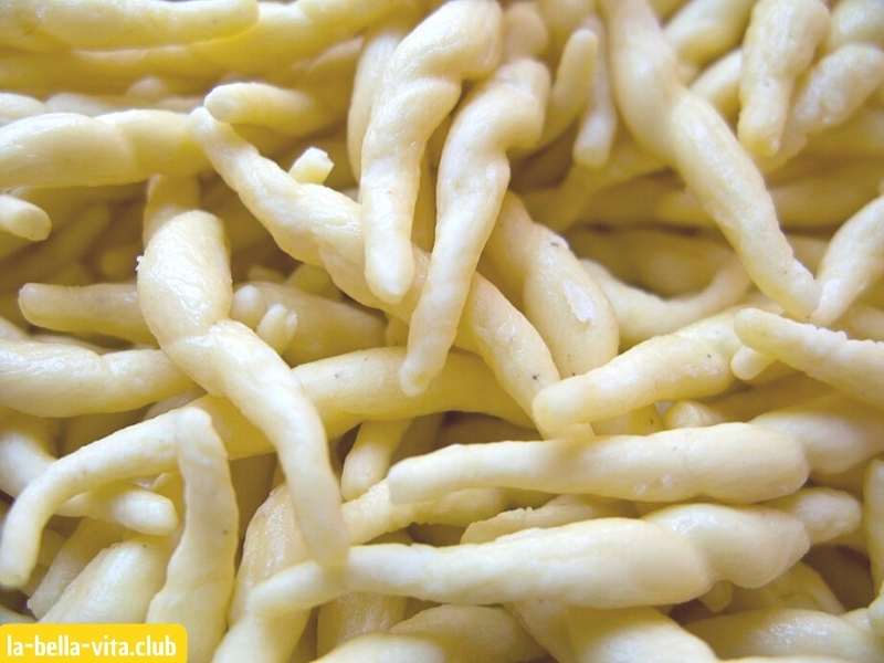 Trofie är en typisk pasta från Ligurien, som är särskilt god med pesto. Hur ser de ut?