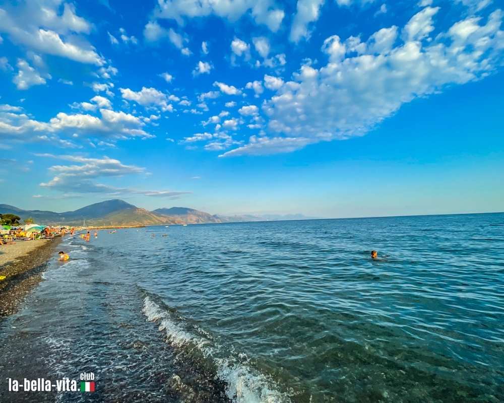 Ende eines Strandtages in der Maremma in der Toskana