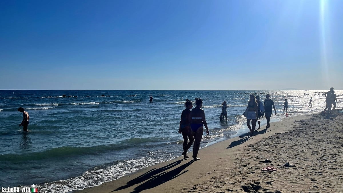 15 chilometri di spiaggia sabbiosa per le escursioni: Toscana