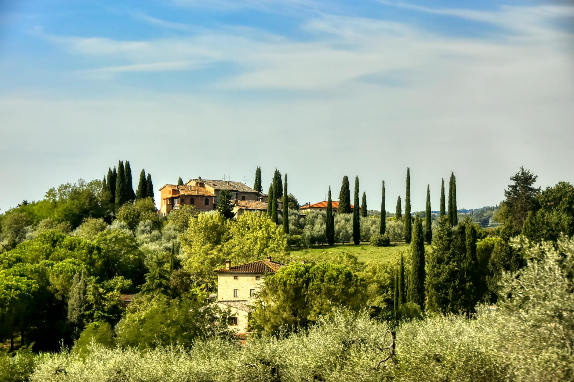 scenic tuscan countryside view with villas
